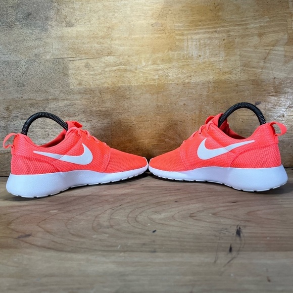 Nike Roshe One Womens Size 6.5 Running Shoes Sneakers Bright Mango 511882-811 - Picture 5 of 8
